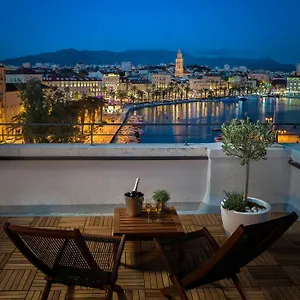 Belvedere Luxury - Breathtaking View 4* Split